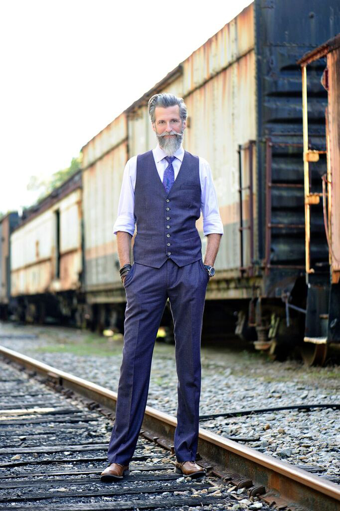 The World's Tallest Comedian Eric Grady